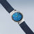 Bering Classic Damenuhr mit blauem Zifferblatt und Milanaise-Armband