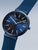 Bering Herrenarmbanduhr mit rundem blauem Zifferblatt, blauem Silikonarmband