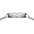 Damenuhr-Ansicht der Lünette und Schließe: silbernes Metallarmband