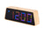 LED-väckarklocka med hölje i bambu och färgskiftande LED-display, visar tiden 12:19