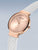 Damenuhr mit Roségold-Gehäuse, beigem Zifferblatt, Milanaise-Mesharmband.