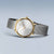 Damenarmbanduhr mit goldfarbener Krone und silbernem Milanaiseband, weißes Zifferblatt