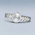 Bering Classic Damenuhr am Handgelenk: silbernes Metallarmband und weißes Zifferblatt
