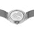 Rückseite einer silbernen Damenuhr mit Glasboden und Milanaise-Metallarmband