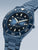 Bering Herrenarmbanduhr mit blauem Zifferblatt und Datumsfenster bei 8, Metallarmband