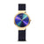 Damenuhr mit blaugrün schimmerndem Zifferblatt, goldfarbenem Gehäuse und blauem Milanese-Armband