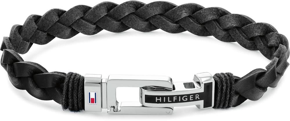 Armband i flätat svart läder med metallspänne och Tommy Hilfiger-prägling