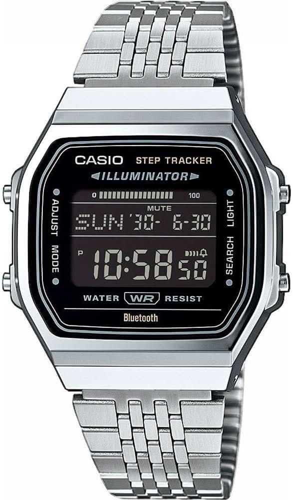 Casio stegräknare-klocka med metallarmband, svart urtavla och silverfärgade boettkanter