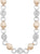 Bicolor-halsband med runda länkar och kristallberlocker i silver och beige