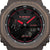 Casio G-Shock Herrenuhr, Nahansicht: schwarzes Zifferblatt mit roten Markierungen und Anzeige