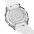 Casio G-SHOCK Uhrboden aus Metall mit Prägung, silbernes Gehäuse und Regenbogen-Verzierungen.