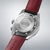 Seiko Prospex herrur med graverad botten, Datsun-logotyp och brunt/rött läderarmband.