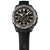 Herrklocka i kronografmodell med svart armband och silverfärgat hölje, takymeterskala