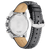 Herrklocka, sedd bakifrån, med svart läderarmband, silverfärgad boett och spänne