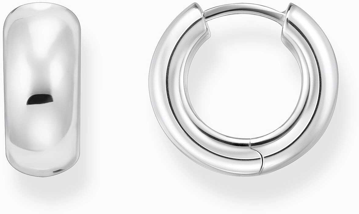Silverfärgade creoler i chunky-stil, med stängd bygel