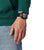 Herrarmbandsur med svart armband och urtavla med gulddetaljer