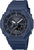 Casio G-Shock herrklocka i blått med mörk urtavla och silikonarmband, vy från sidan