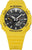 Casio G-Shock klocka med gult silikonarmband och svart urtavla med digital display