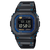 Herrenarmbanduhr G-SHOCK mit schwarzem Gehäuse und blauem Displayrand, rechteckiges Digitalanzeige-Fenster