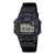 Digitale Armbanduhr mit schwarzem Kunststoffarmband, großem LCD-Display und Tasten.