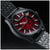 Holzkern Herrenarmbanduhr, schwarzer Rahmen, rotes Zifferblatt mit silbernen Stundenmarkern