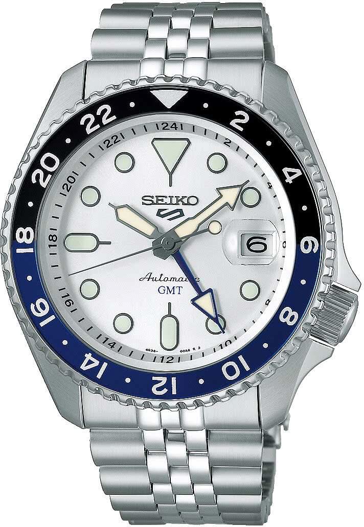 Seiko herrarmbandsur med blå infattning, vit urtavla, armband i rostfritt stål