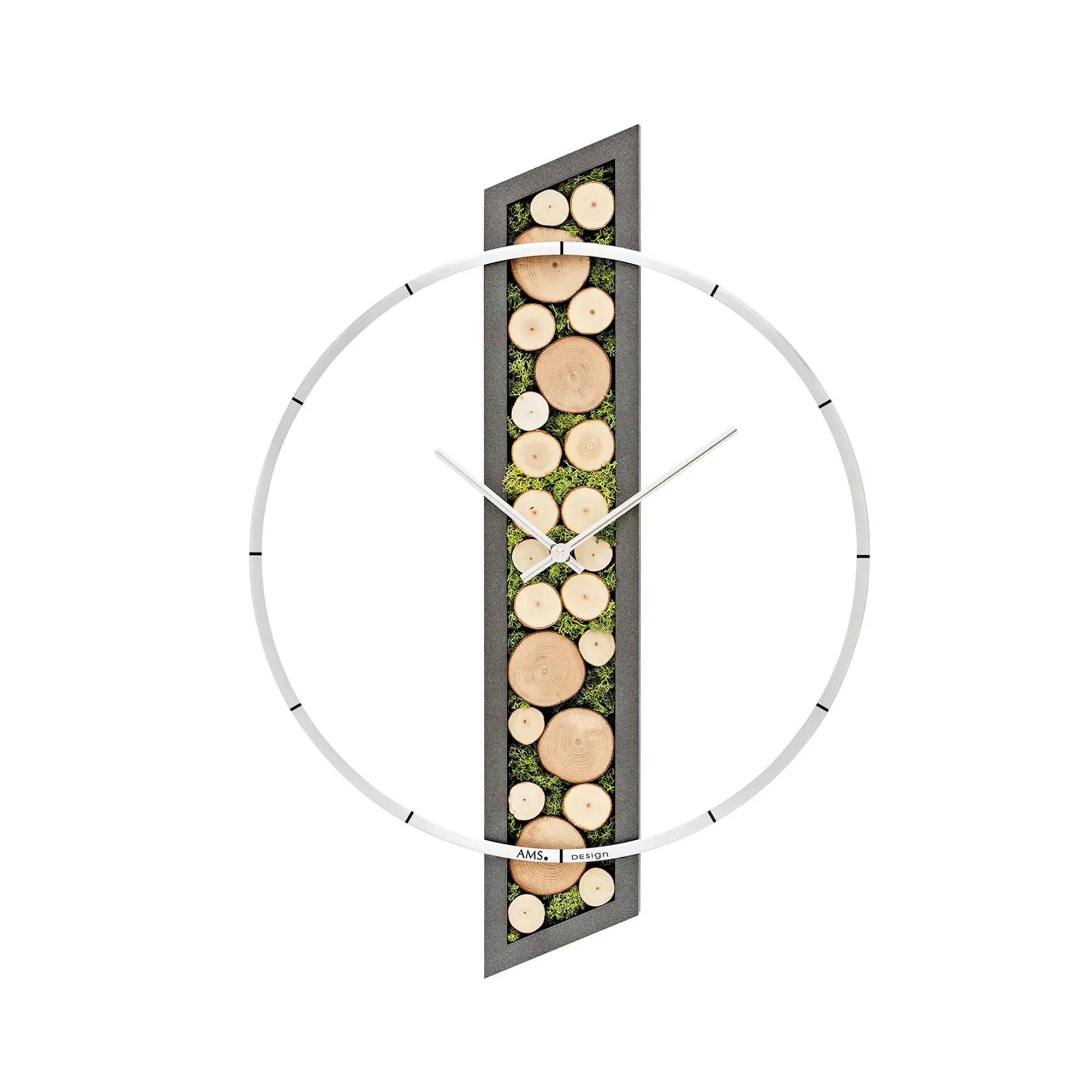 Väggklocka med massivt trähölje och aluminiumring framtill, design med träskivor