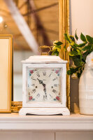 Mekanisk bordsklocka - vintage vit - Hermle Modell: 22915-V60340