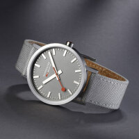 Dam- och Herrklocka Classic - Mondaine Modell: A660.30360.80SBH