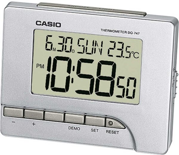 Digital väckarklocka - Casio Modell: DQ-747-8EF