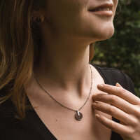 Opacity halsband med runt träelement-hänge - Holzkern Modell: Jewelry