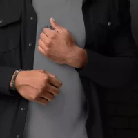 Armband med mörkgröna mossa agat...