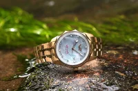 Damklocka roséguld med armband av rostfritt...